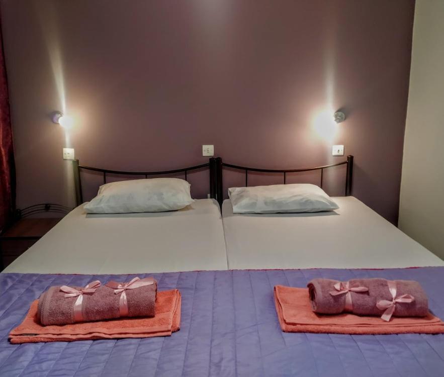 Lions 2 Studios & Apartments, Poros Island. Πόρος Εξωτερικό φωτογραφία