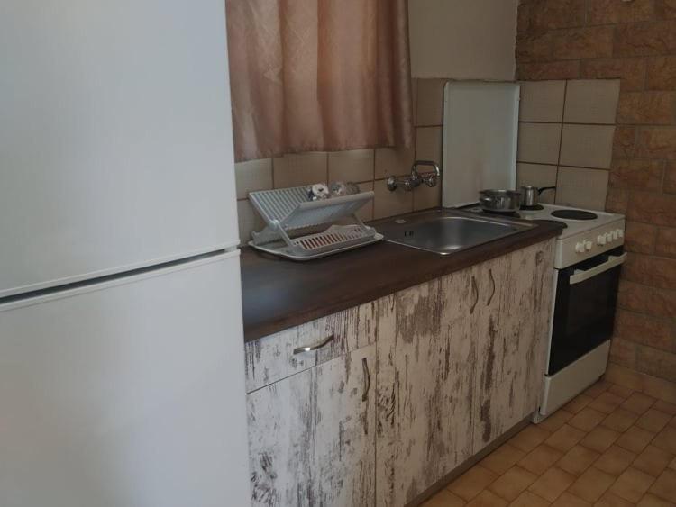 Lions 2 Studios & Apartments, Poros Island. Πόρος Εξωτερικό φωτογραφία