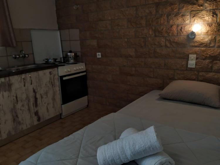 Lions 2 Studios & Apartments, Poros Island. Πόρος Εξωτερικό φωτογραφία