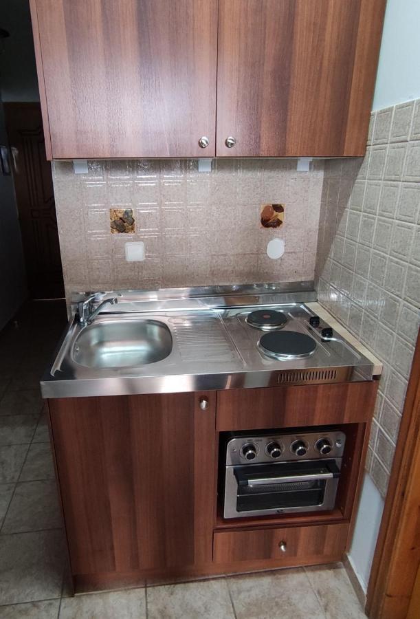 Lions 2 Studios & Apartments, Poros Island. Πόρος Εξωτερικό φωτογραφία