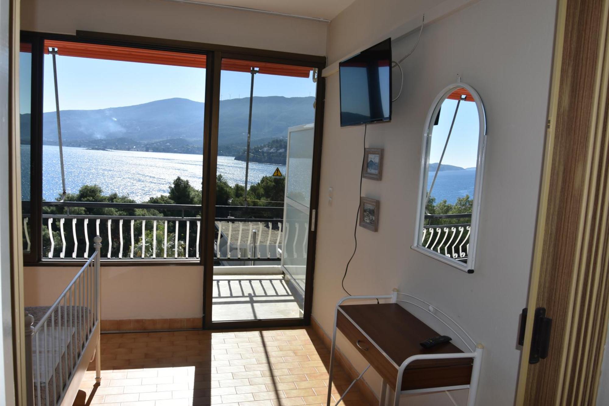 Lions 2 Studios & Apartments, Poros Island. Πόρος Εξωτερικό φωτογραφία