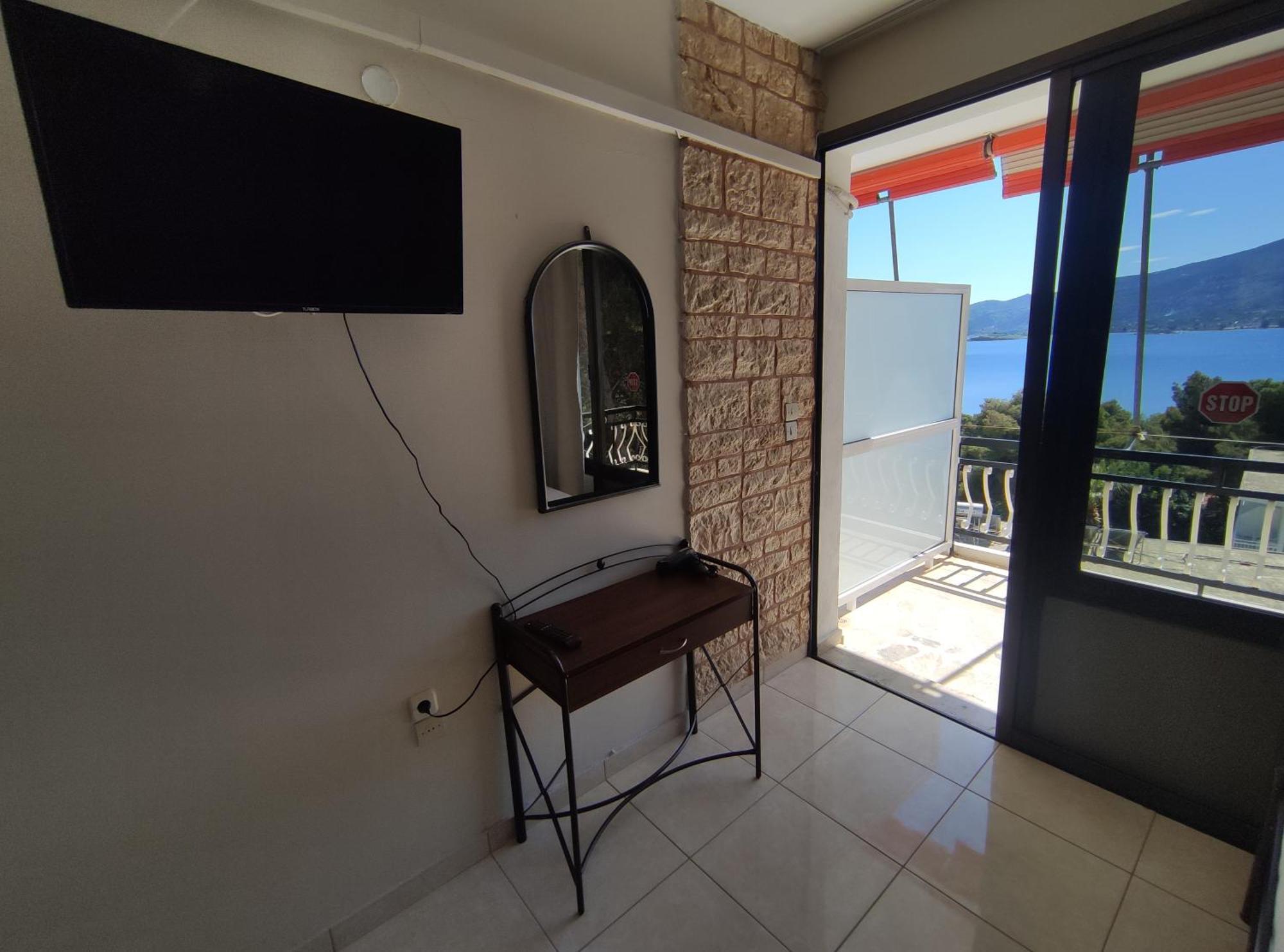 Lions 2 Studios & Apartments, Poros Island. Πόρος Εξωτερικό φωτογραφία