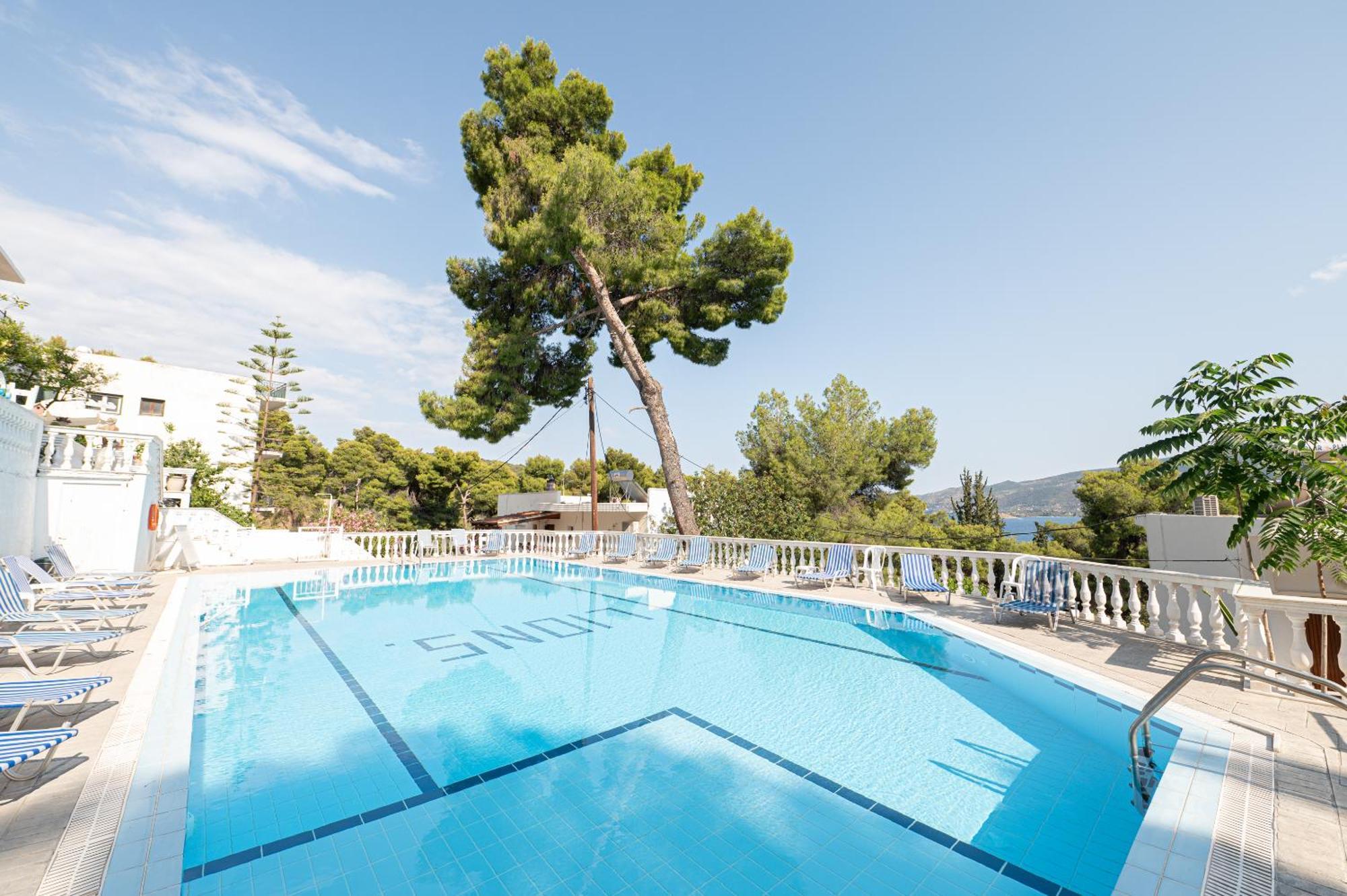 Lions 2 Studios & Apartments, Poros Island. Πόρος Εξωτερικό φωτογραφία