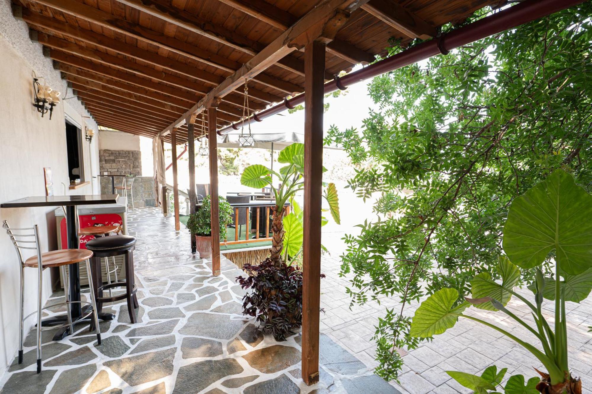 Lions 2 Studios & Apartments, Poros Island. Πόρος Εξωτερικό φωτογραφία