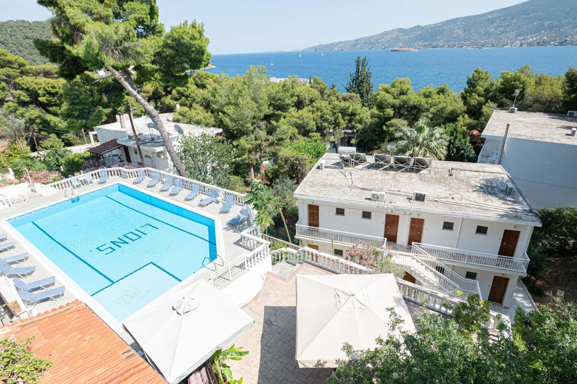 Lions 2 Studios & Apartments, Poros Island. Πόρος Εξωτερικό φωτογραφία