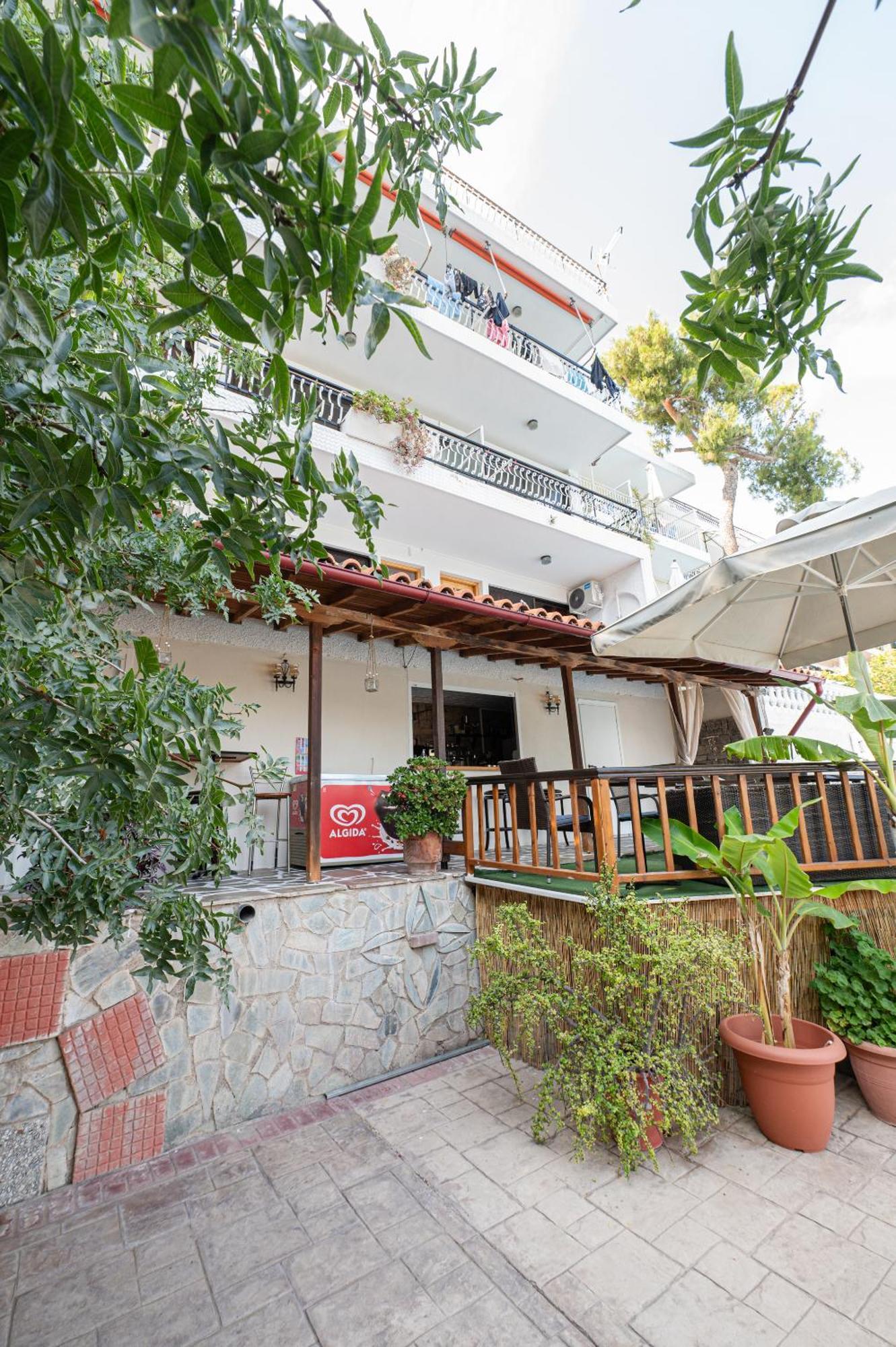 Lions 2 Studios & Apartments, Poros Island. Πόρος Εξωτερικό φωτογραφία